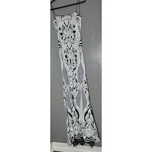 Women's B. Darlin Long Fitted Formal Black‎ And White Sequin Dress Size 2 Prom